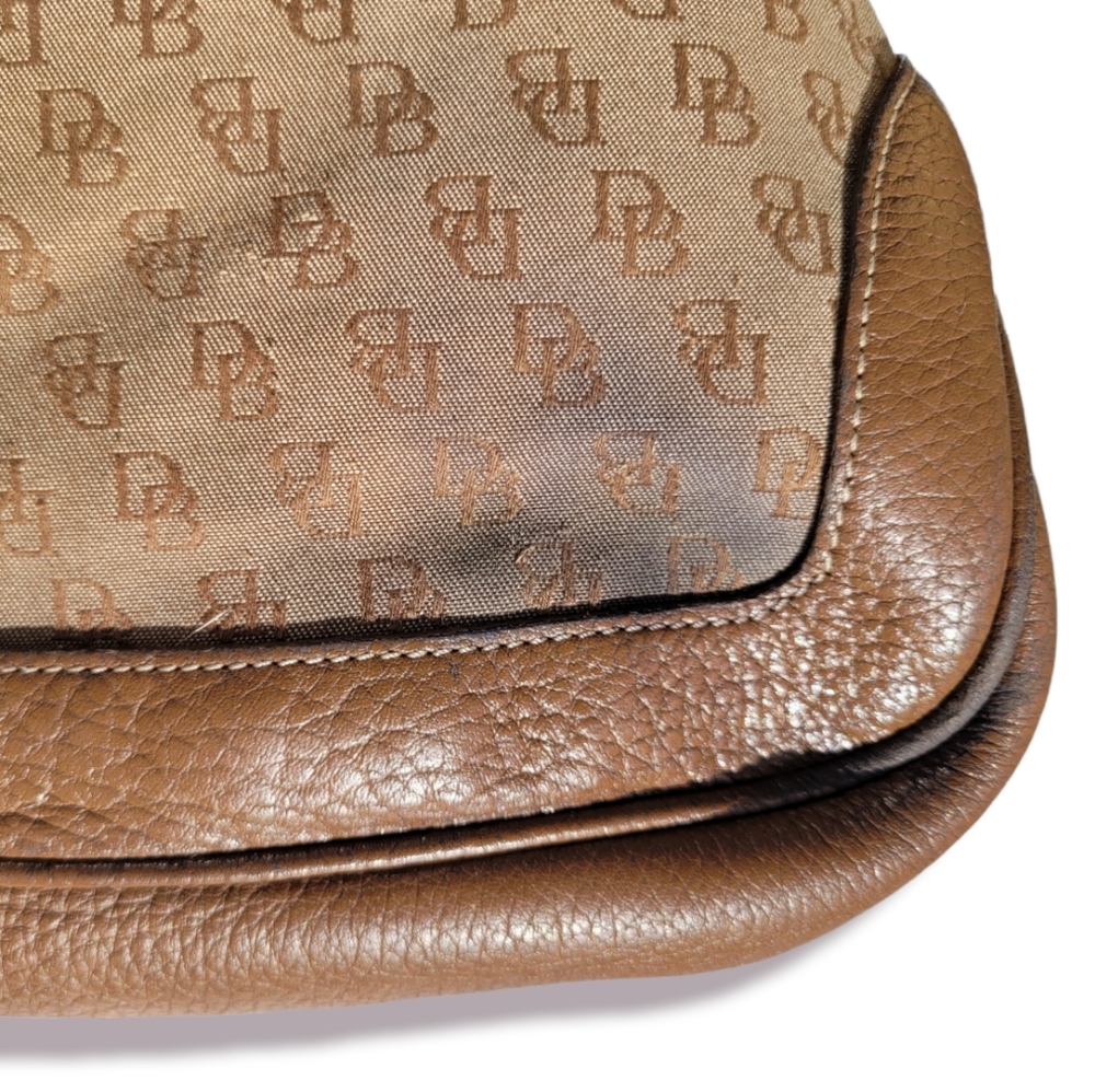 Dooney & Bourke Vintage Tan Drawstring Bucket Shoulder Bag - Picture 7 of 16